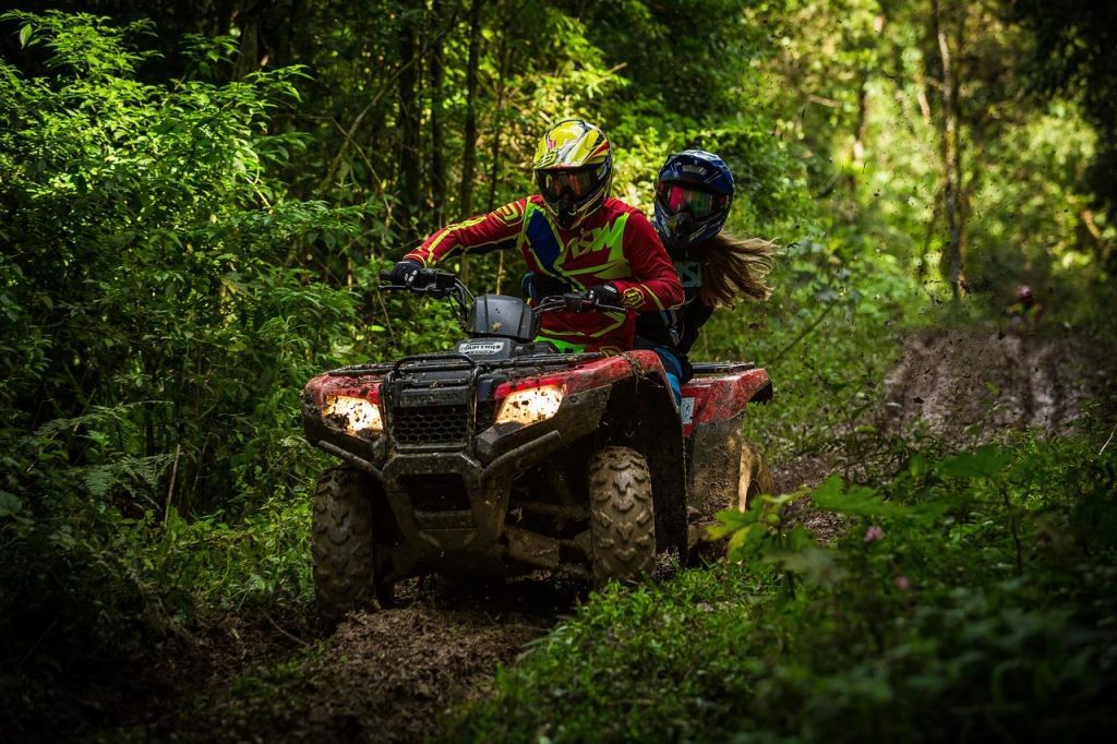 Vergelijking motorvermogen brandstofverbruik quad modellen sportquads utility-quads