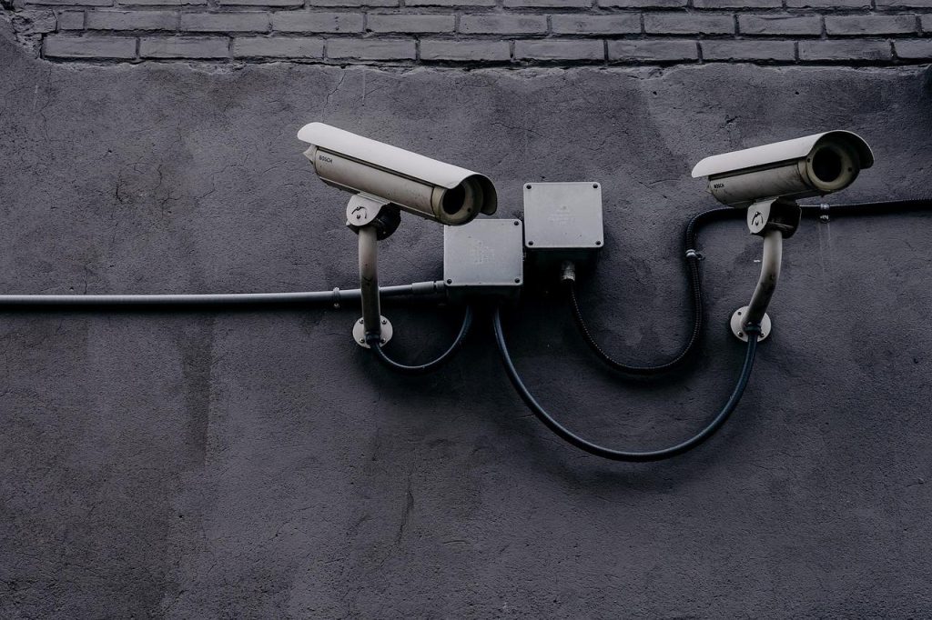 Huisbeveiliging systemen met slot, alarmsysteem en beveiligingscamera voor effectieve wonigbescherming